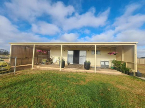 White Cliff Farm House, Mildura